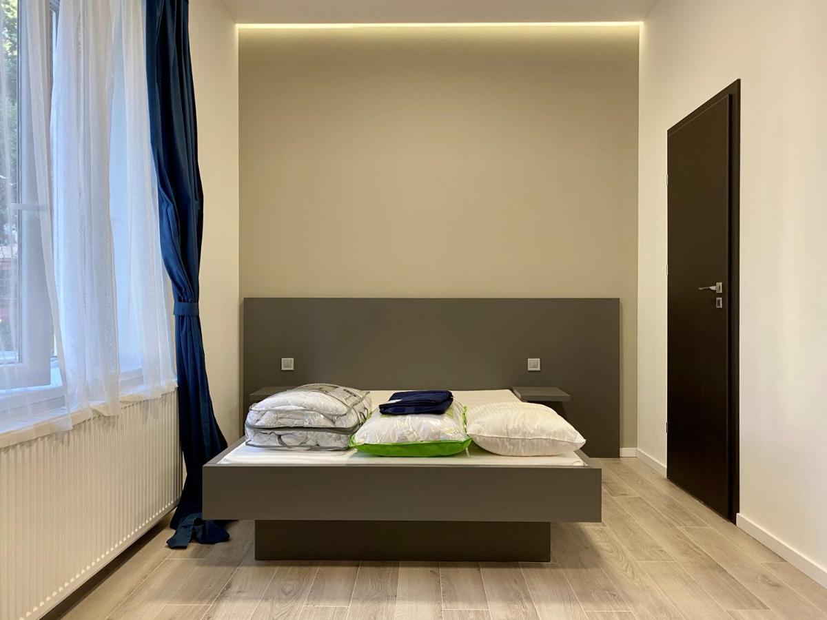 Jogasz Street - A. Apartman Appartement Pécs Buitenkant foto