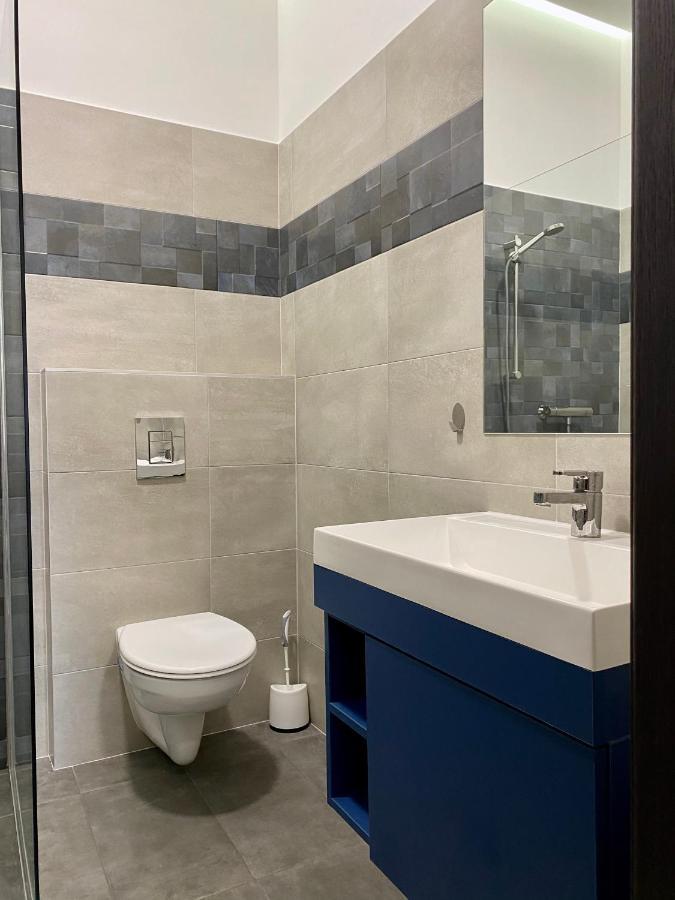 Jogasz Street - A. Apartman Appartement Pécs Buitenkant foto